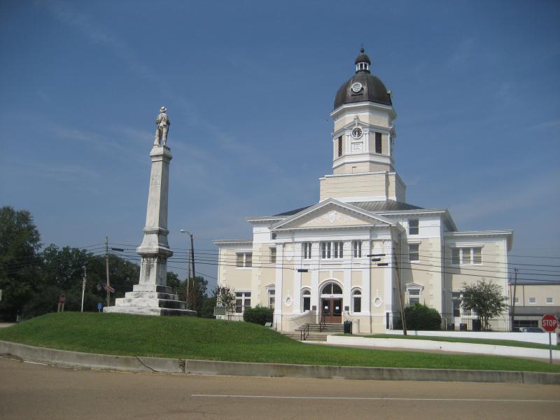  Claiborne Courthouse Confederate31 Aug08