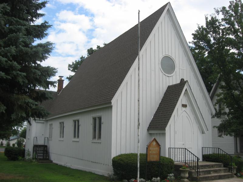  St. Paul's Episcopal Church in Hicksville, angle
